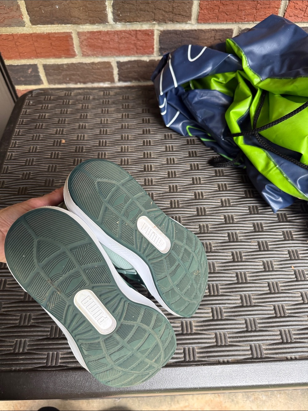 Puma Women’s Mint Green Athletic Sneakers - Picture 7 of 7